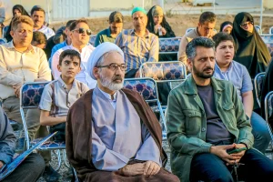 رونمایی از کتاب درناهای قصه میناب در قم رونمایی از کتاب درناهای قصه میناب در قم